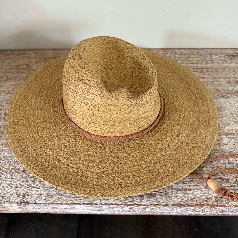 NWT Packable Tan Straw Sun Hat